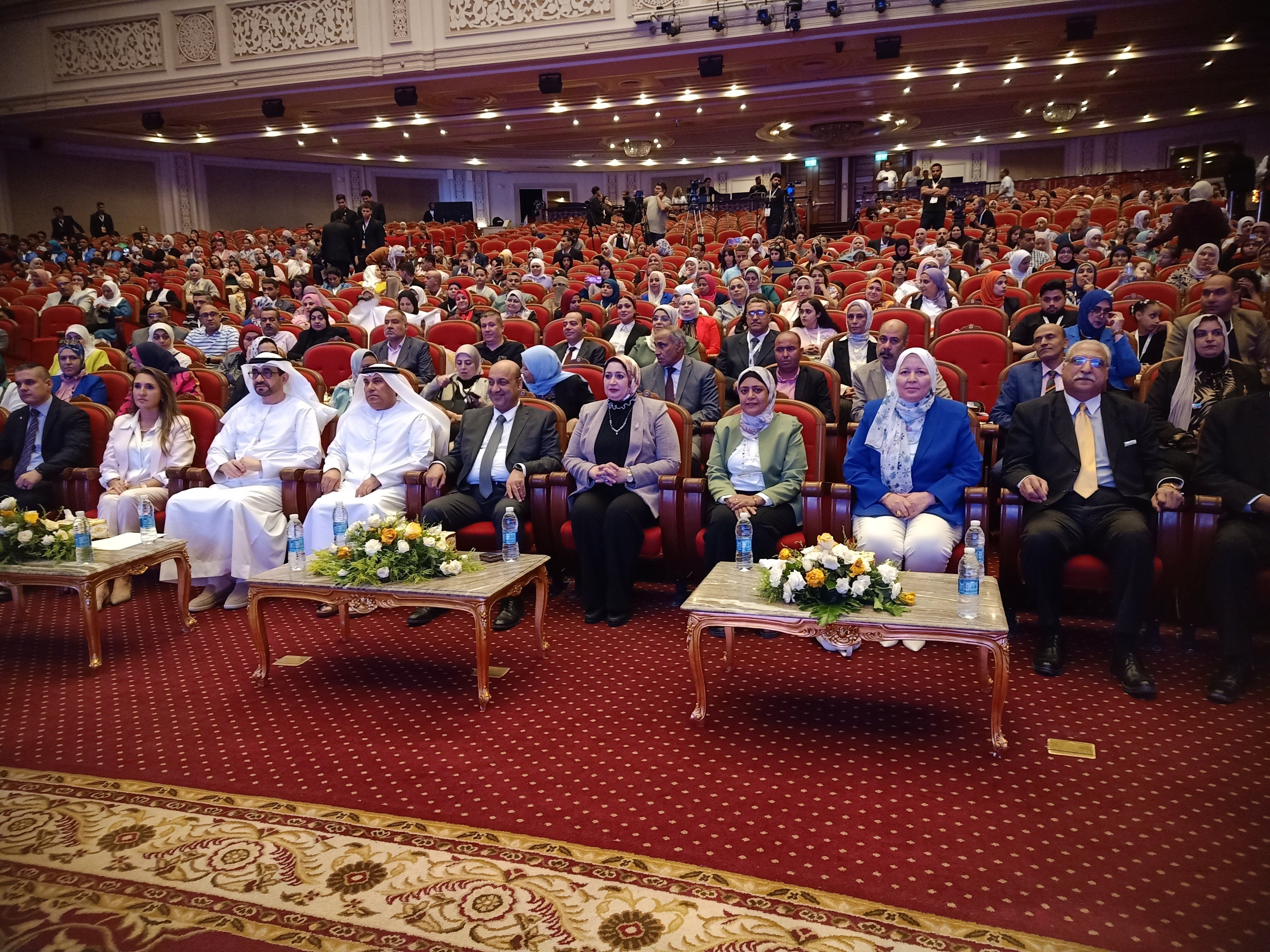 جانب من حفل تحدى القراءة العربى جانب من حفل تحدى القراءة العربى