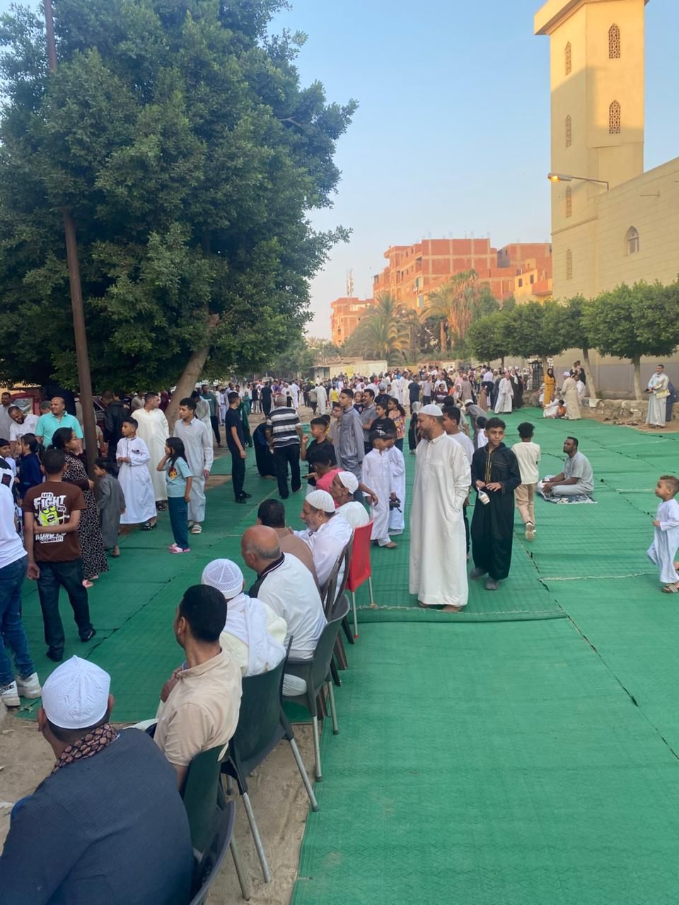 فرحة العيد تملأ ساحة الرضوان بمدينة السلام (8) فرحة العيد تملأ ساحة الرضوان بمدينة السلام (8)
