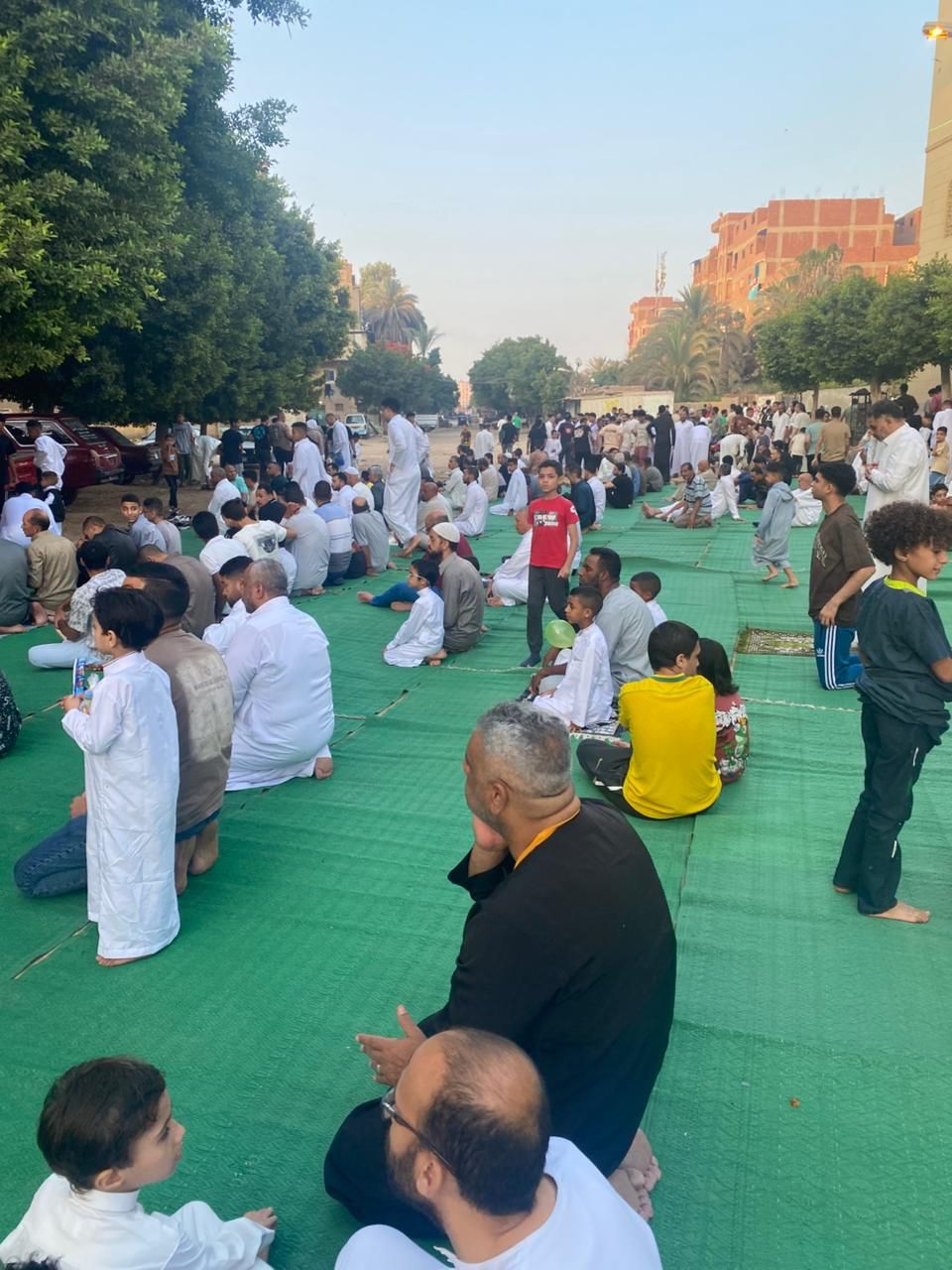 فرحة العيد تملأ ساحة الرضوان بمدينة السلام (26) فرحة العيد تملأ ساحة الرضوان بمدينة السلام (26)