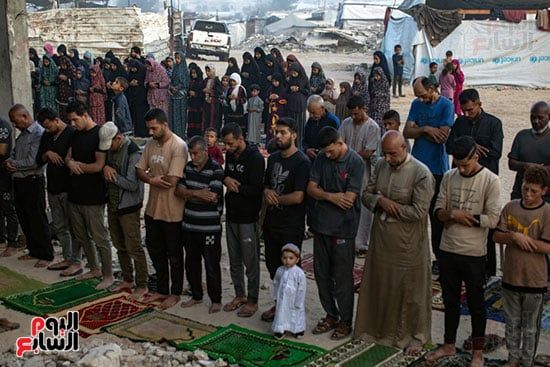 صلاة العيد فى خان يونس غزة صلاة العيد فى خان يونس غزة
