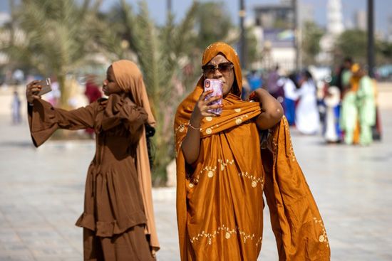 المسلمون يحتفلون بعيد الأضحى في السنغال (2) المسلمون يحتفلون بعيد الأضحى في السنغال (2)