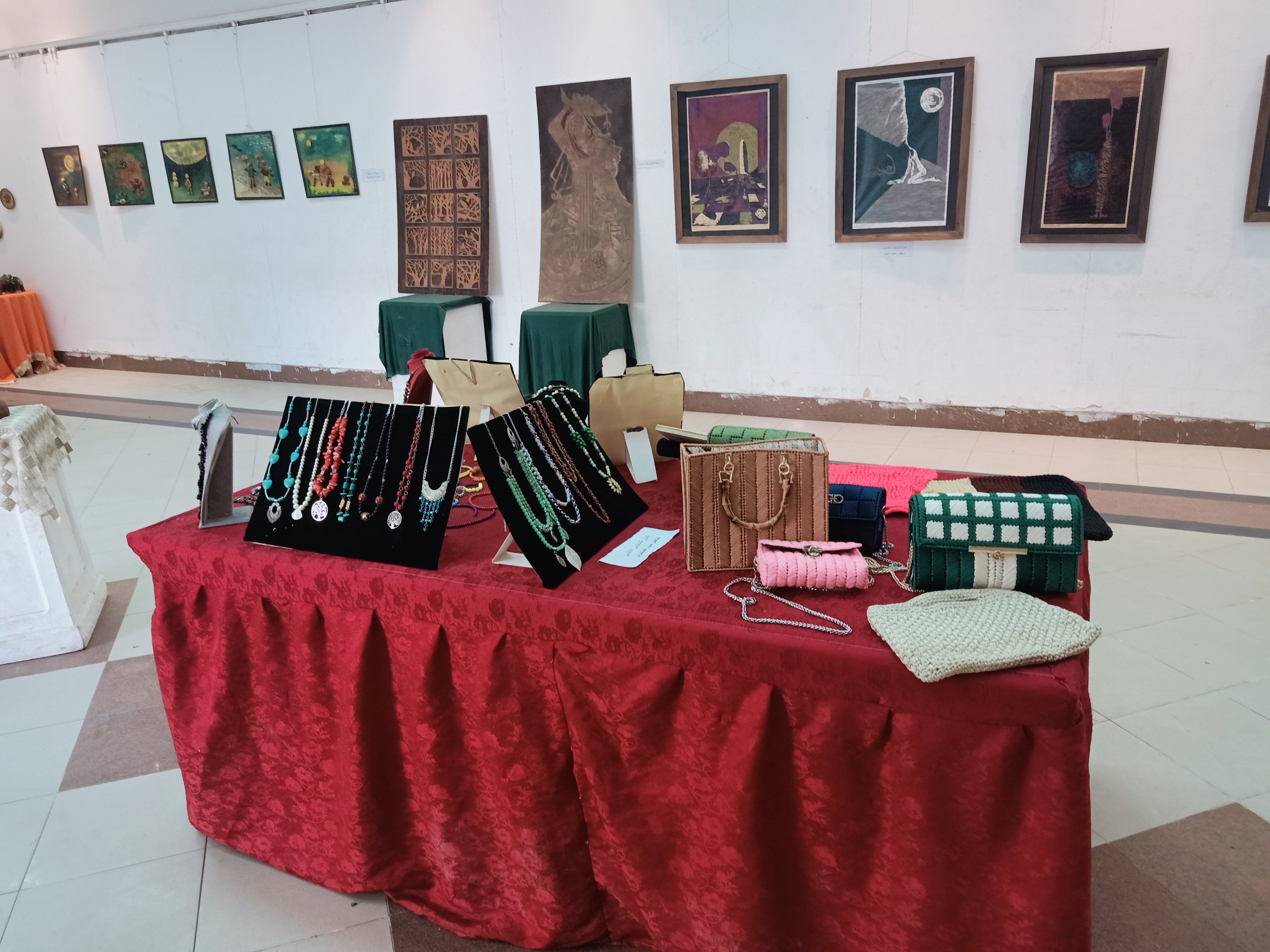 منتجات رائعة لعمرو جابر منتجات رائعة لعمرو جابر