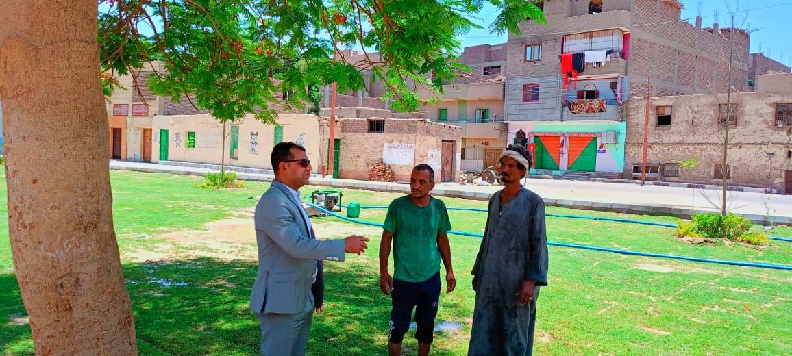 متابعة عمليات التطوير فى الحدائق بمدينة البياضية متابعة عمليات التطوير فى الحدائق بمدينة البياضية