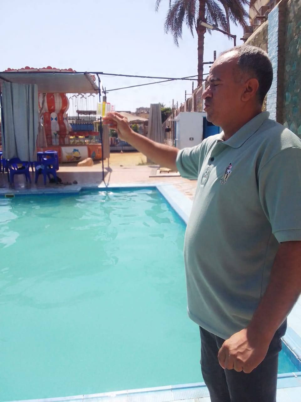 سحب عينات من محطات المياه بالجولات الصحية سحب عينات من محطات المياه بالجولات الصحية