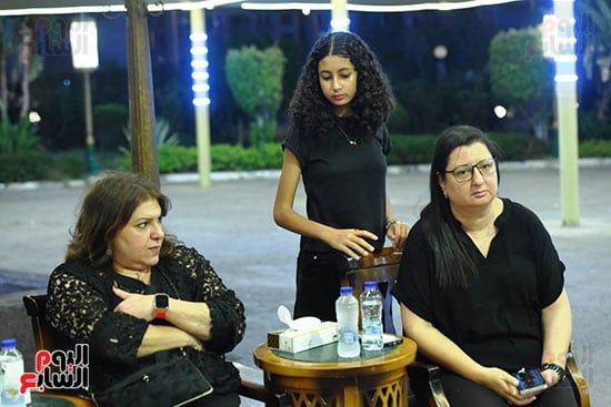 من عزاء الاذاعية الكبيرة هدى العجيمى من عزاء الاذاعية الكبيرة هدى العجيمى