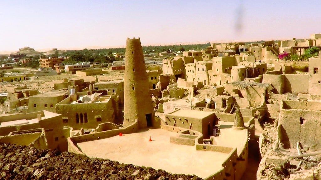 حصن شالي القديمة والمسجد العتيق حصن شالي القديمة والمسجد العتيق