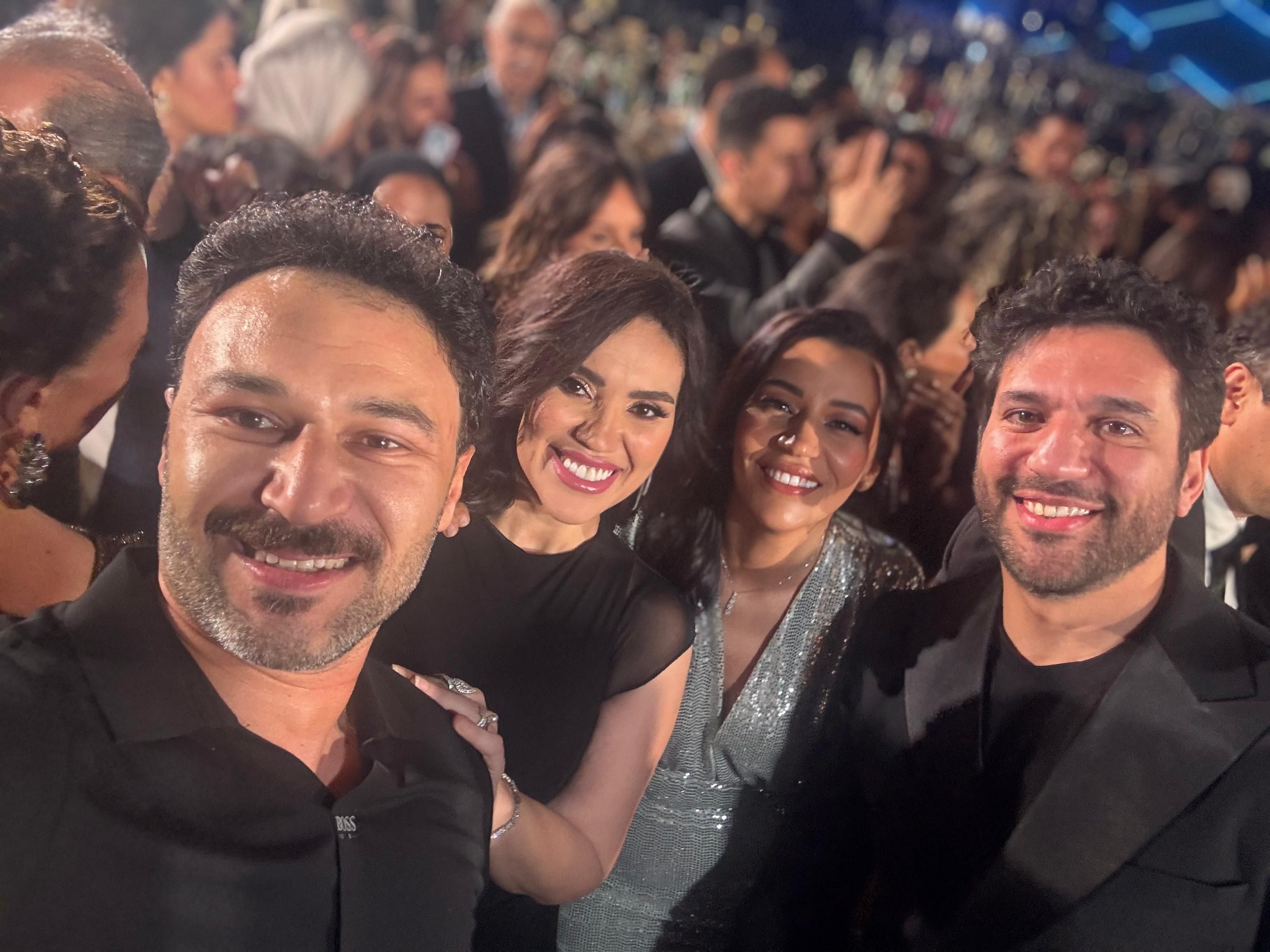 حسن الرداد ودياب و السيناريست مدحت العدل والمخرجة بتول عرفة ومحمد العمروسي ومي فاروق ومي كساب وأنوشكا حسن الرداد ودياب و السيناريست مدحت العدل والمخرجة بتول عرفة ومحمد العمروسي ومي فاروق ومي كساب وأنوشكا