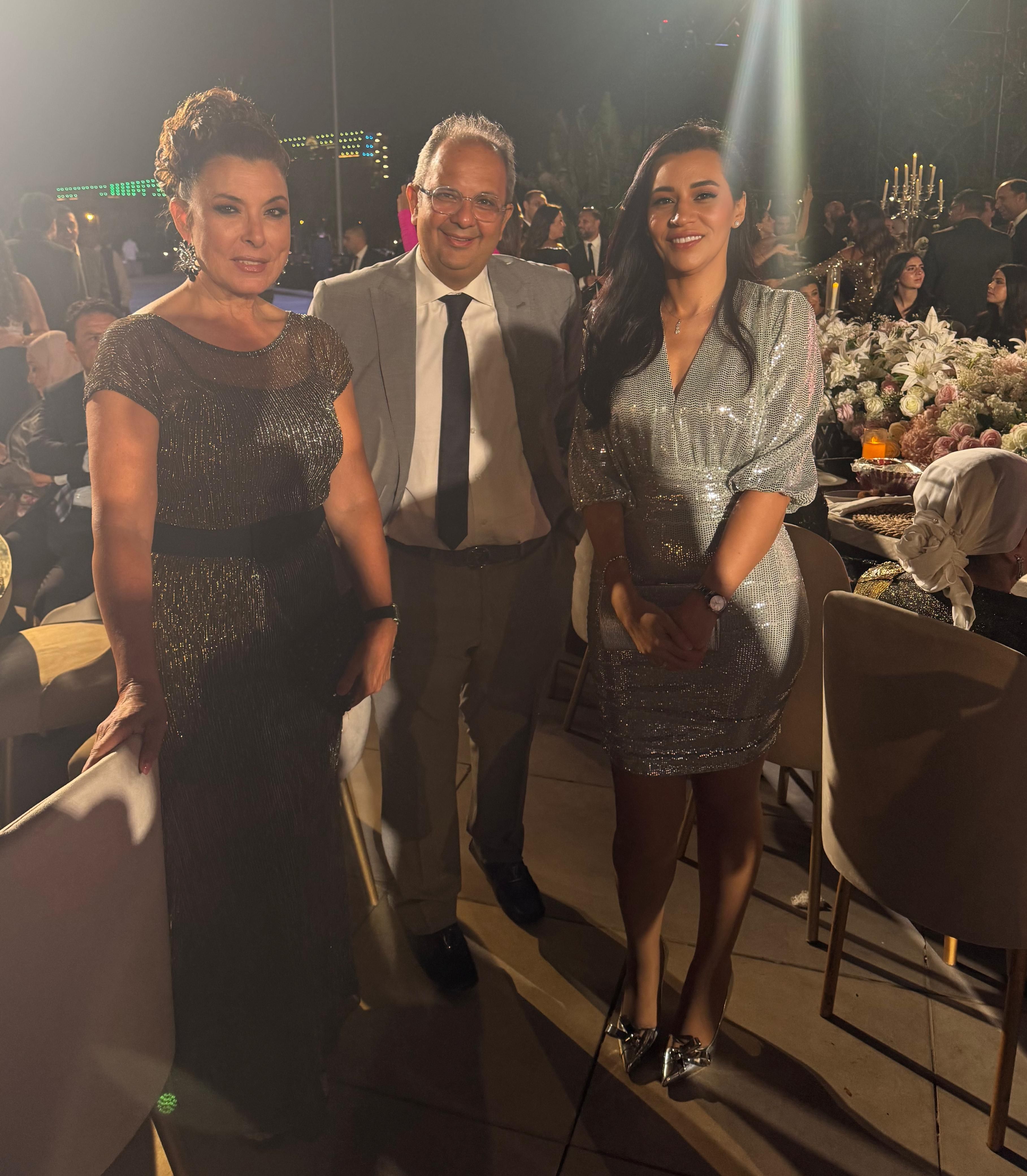 حسن الرداد ودياب و السيناريست مدحت العدل والمخرجة بتول عرفة ومحمد العمروسي ومي فاروق ومي كساب وأنوشكا حسن الرداد ودياب و السيناريست مدحت العدل والمخرجة بتول عرفة ومحمد العمروسي ومي فاروق ومي كساب وأنوشكا