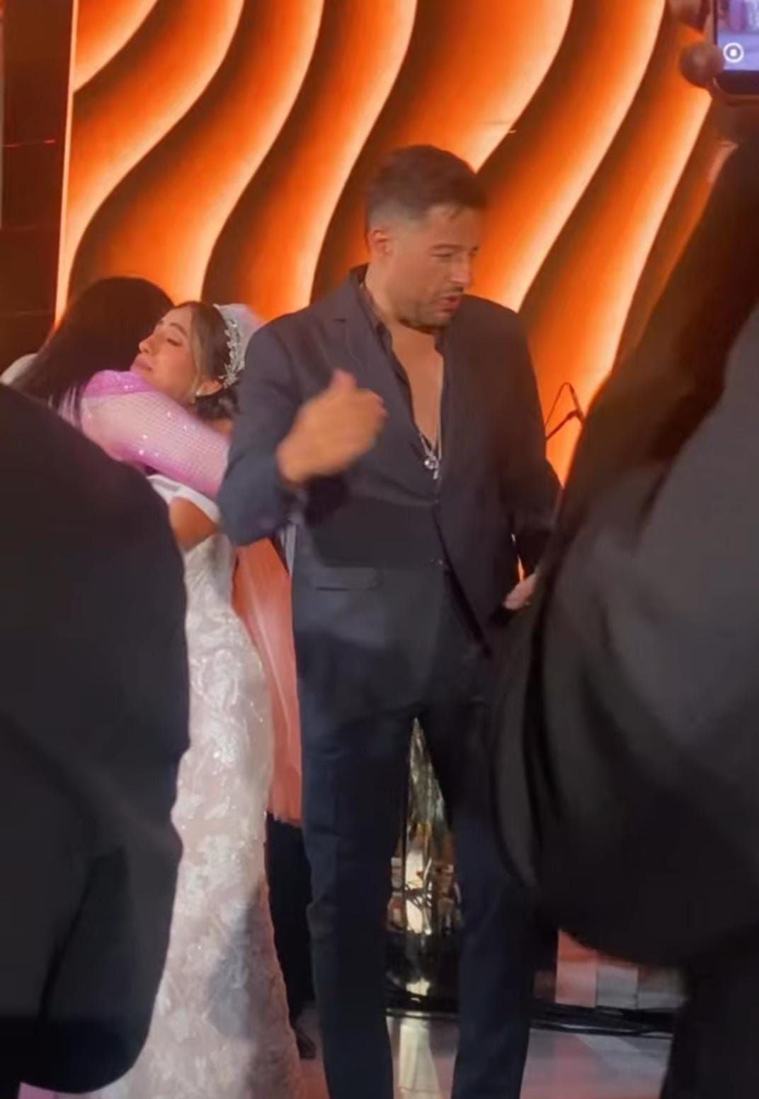 ياسمين عبد العزيز في فرح منة القيعي ويوسف حشيش ياسمين عبد العزيز في فرح منة القيعي ويوسف حشيش