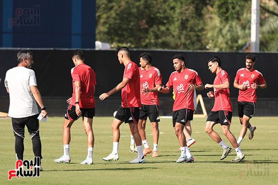 تدريبات الأهلي استعدادا لإنتر ميامي (3) تدريبات الأهلي استعدادا لإنتر ميامي (3)