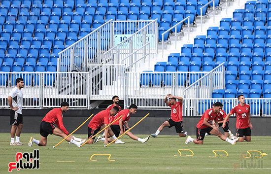 تدريبات الأهلي استعدادا لإنتر ميامي (11) تدريبات الأهلي استعدادا لإنتر ميامي (11)