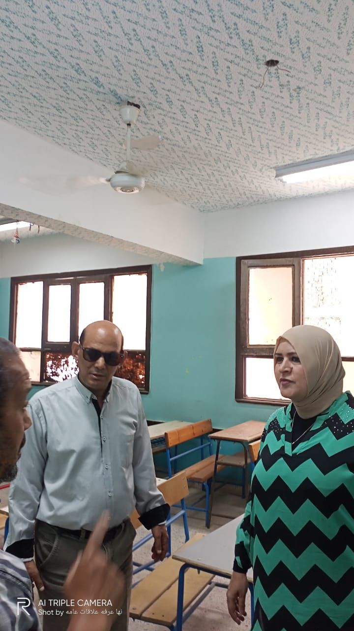 وكيل تعليم الجيزة تتفقد جاهزية لجان الامتحانات وكيل تعليم الجيزة تتفقد جاهزية لجان الامتحانات