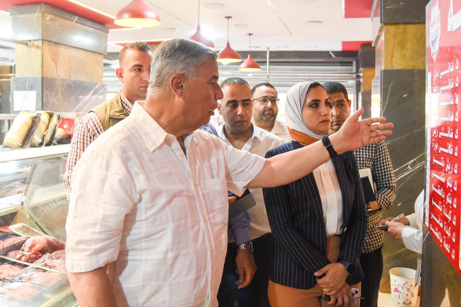 جانب من جولة محافظ الإسكندرية جانب من جولة محافظ الإسكندرية