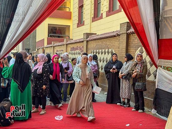 توافد الطلاب توافد الطلاب