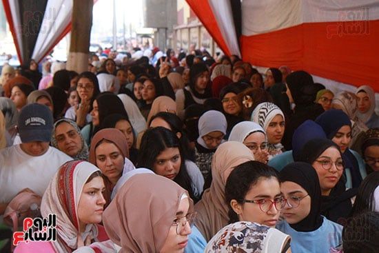 توافد الطلاب توافد الطلاب