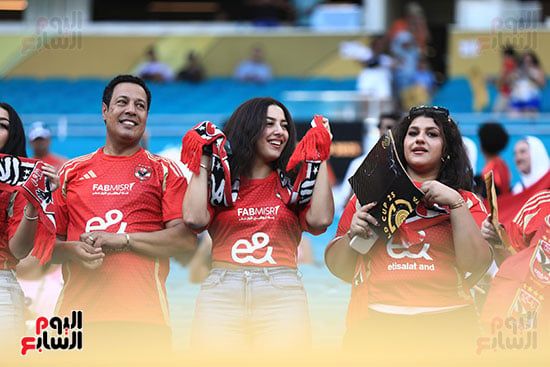 جمهور الأهلى فى المدرجات جمهور الأهلى فى المدرجات