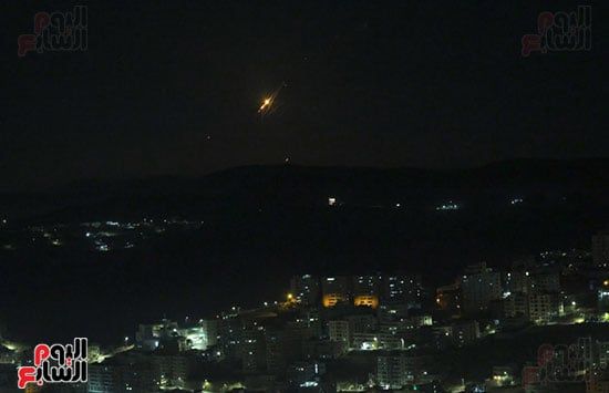 الصواريخ الإيرانية فى سماء مدينة نابلس فى الطريق الى تل أبيب الصواريخ الإيرانية فى سماء مدينة نابلس فى الطريق الى تل أبيب