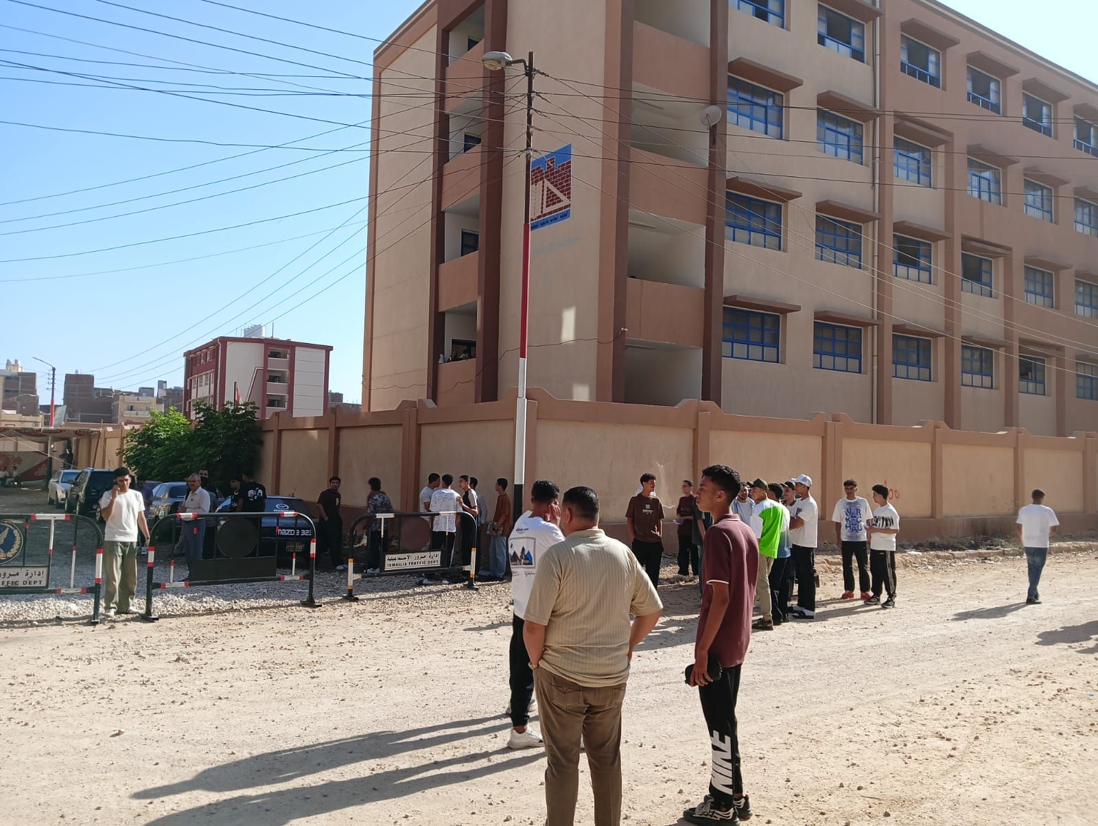 توافد الطلاب توافد الطلاب