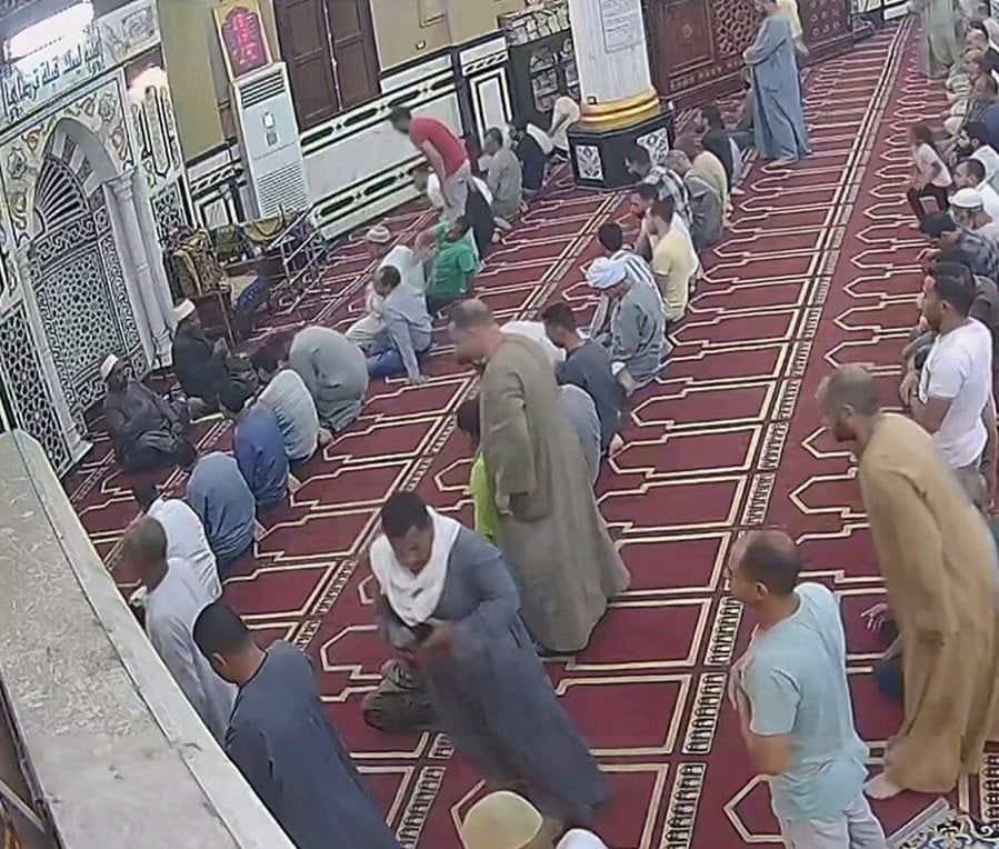 فعاليات قافلة دعوية بعنوان مكارم الأخلاق في المساجد بالأقصر فعاليات قافلة دعوية بعنوان مكارم الأخلاق في المساجد بالأقصر