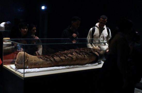 مقتنيات المتحف المصرى الكبير (3) مقتنيات المتحف المصرى الكبير (3)