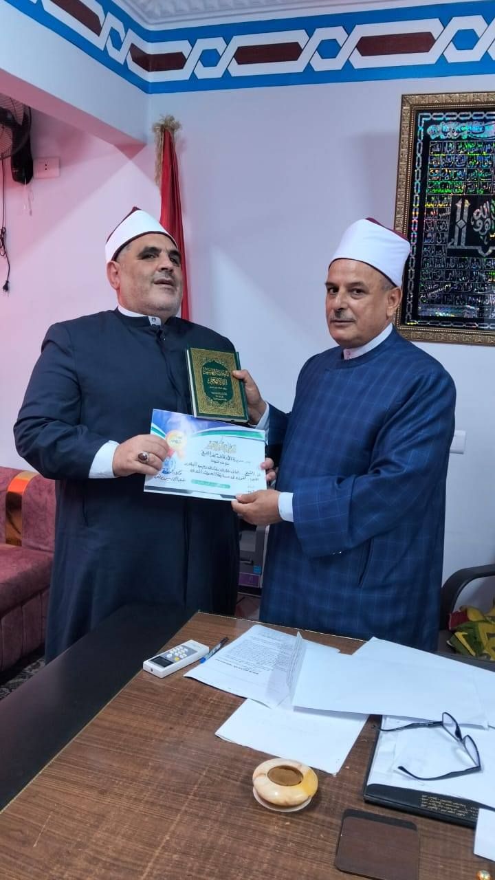 وكيل أوقاف كفر الشيخ يكرم هاني مغازي الدعدر صاحب جائزة الصوت الندي وكيل أوقاف كفر الشيخ يكرم هاني مغازي الدعدر صاحب جائزة الصوت الندي