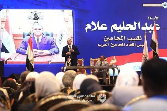 على هامش اللقاء (1) على هامش اللقاء (1)