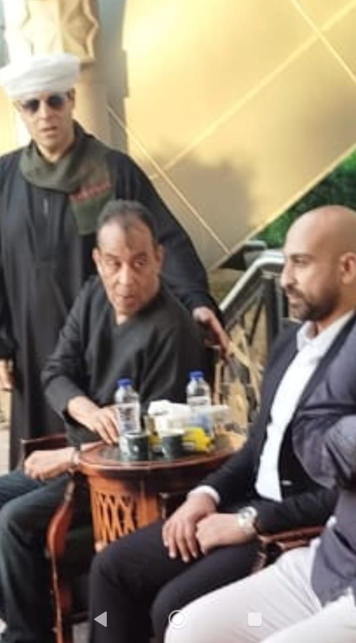 الموسيقار صلاح الشرنوبي يستقبل العزاء في نجله محمد بمسجد الشرطة (2) الموسيقار صلاح الشرنوبي يستقبل العزاء في نجله محمد بمسجد الشرطة (2)