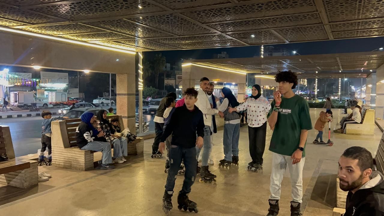 الاسكيت في الاماكن الترفيهبه المجانية بشارع الجيش بالمنصورة الاسكيت في الاماكن الترفيهبه المجانية بشارع الجيش بالمنصورة
