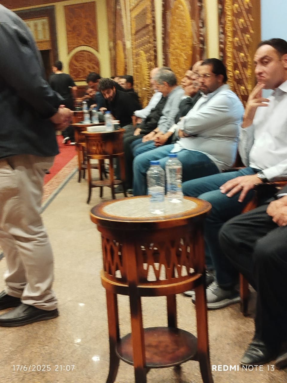 حميد الشاعرى ولطيفة وهاجر الشرنوبي ونور النبوى ومحسن جابر في عزاء نجل الموسيقار صلاح الشرنوبي (1) حميد الشاعرى ولطيفة وهاجر الشرنوبي ونور النبوى ومحسن جابر في عزاء نجل الموسيقار صلاح الشرنوبي (1)