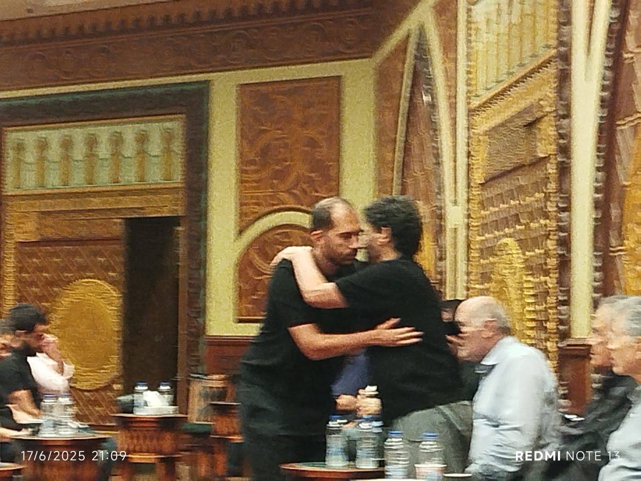 حميد الشاعرى ولطيفة وهاجر الشرنوبي ونور النبوى ومحسن جابر في عزاء نجل الموسيقار صلاح الشرنوبي (3) حميد الشاعرى ولطيفة وهاجر الشرنوبي ونور النبوى ومحسن جابر في عزاء نجل الموسيقار صلاح الشرنوبي (3)