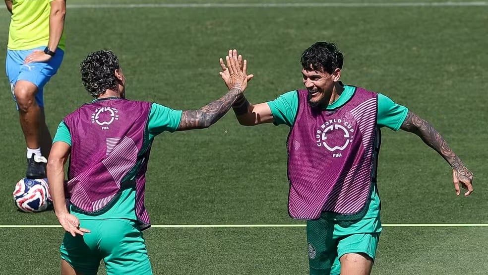 تدريبات بالميراس (2) تدريبات بالميراس (2)