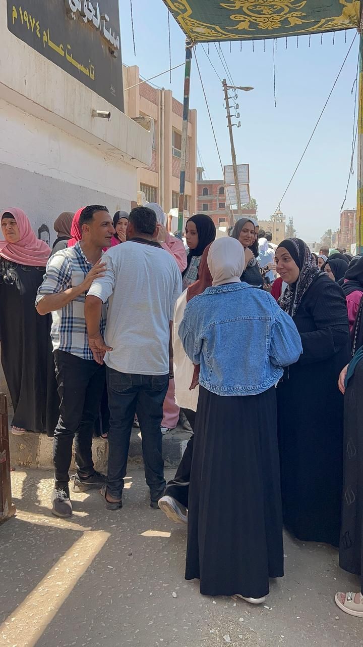 استقبال اولياء الأمور للطلاب استقبال اولياء الأمور للطلاب