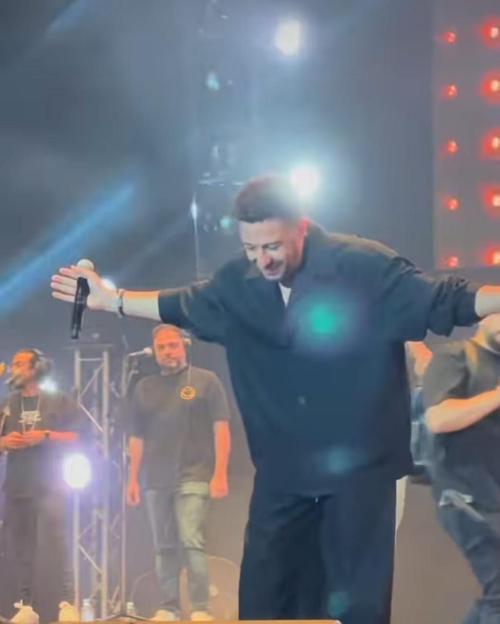 محمد حماقى (2) محمد حماقى (2)