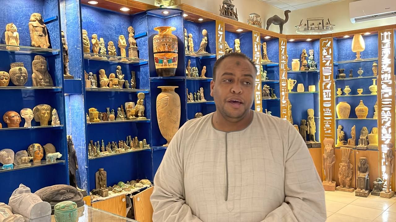 تفاصيل وأسرار صناعة الألباستر غرب الأقصر تفاصيل وأسرار صناعة الألباستر غرب الأقصر