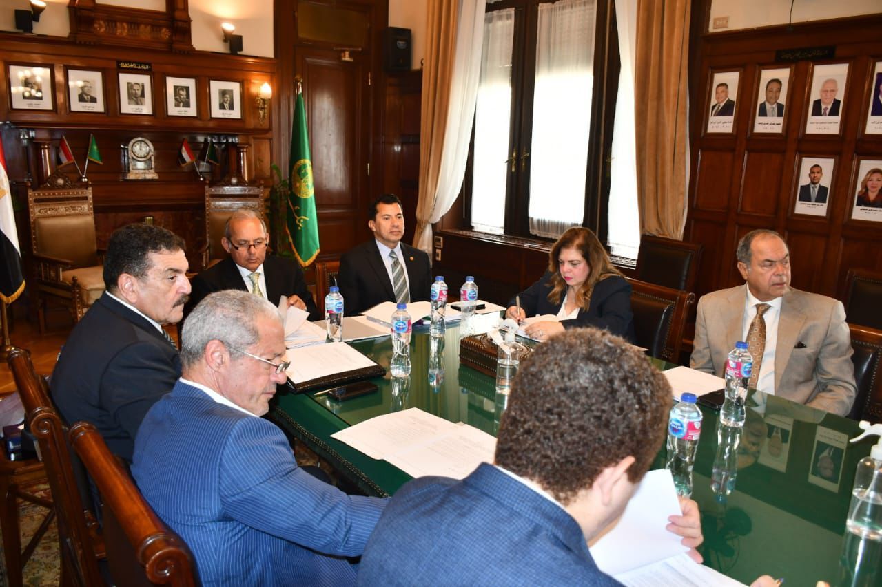 جانب من المؤتمر جانب من المؤتمر