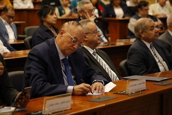 خلال القاء (2) خلال القاء (2)