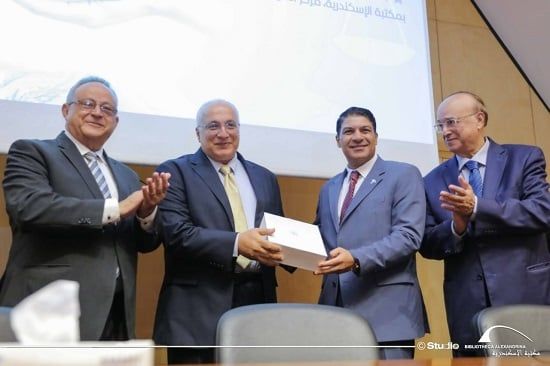 خلال القاء (7) خلال القاء (7)