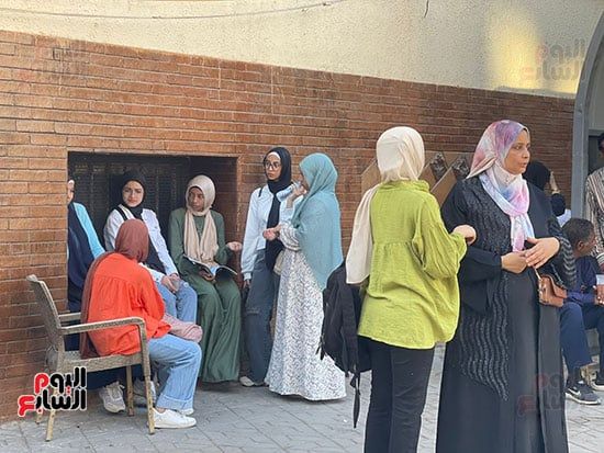 طلاب-الثانوية-العامة-قبل-امتحان-التاريخ-والفيزياء طلاب-الثانوية-العامة-قبل-امتحان-التاريخ-والفيزياء