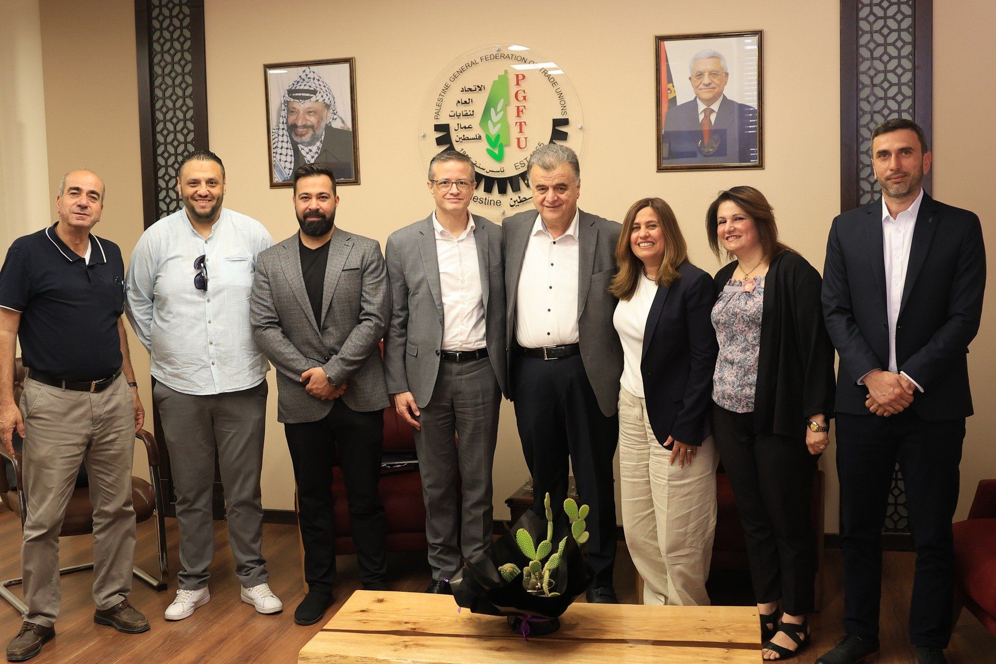 وفد منظمة العمل الدولية فى ضيافة الاتحاد العام لنقابات عمال فلسطين وفد منظمة العمل الدولية فى ضيافة الاتحاد العام لنقابات عمال فلسطين