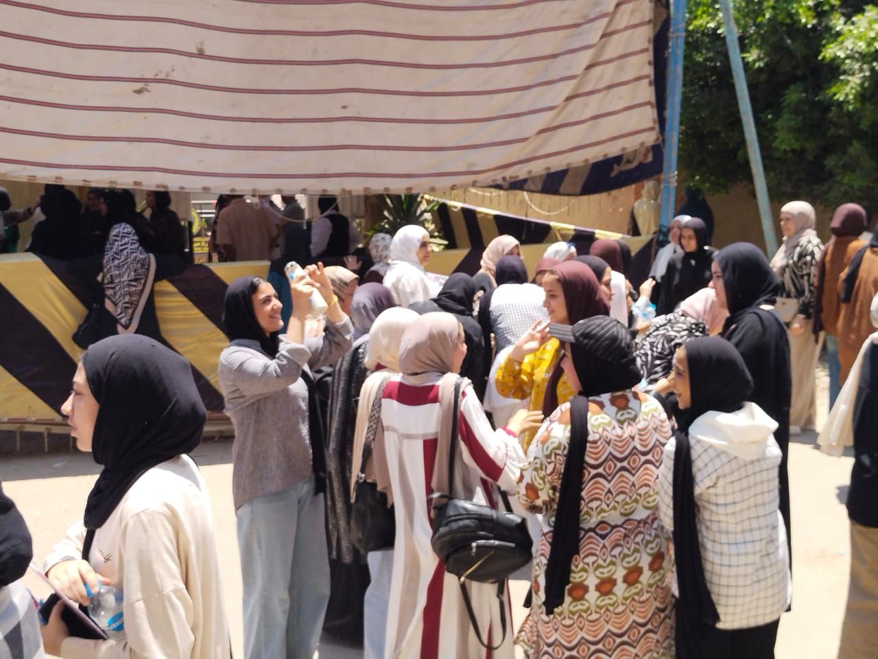 فرحة ما بعد الامتحان فرحة ما بعد الامتحان