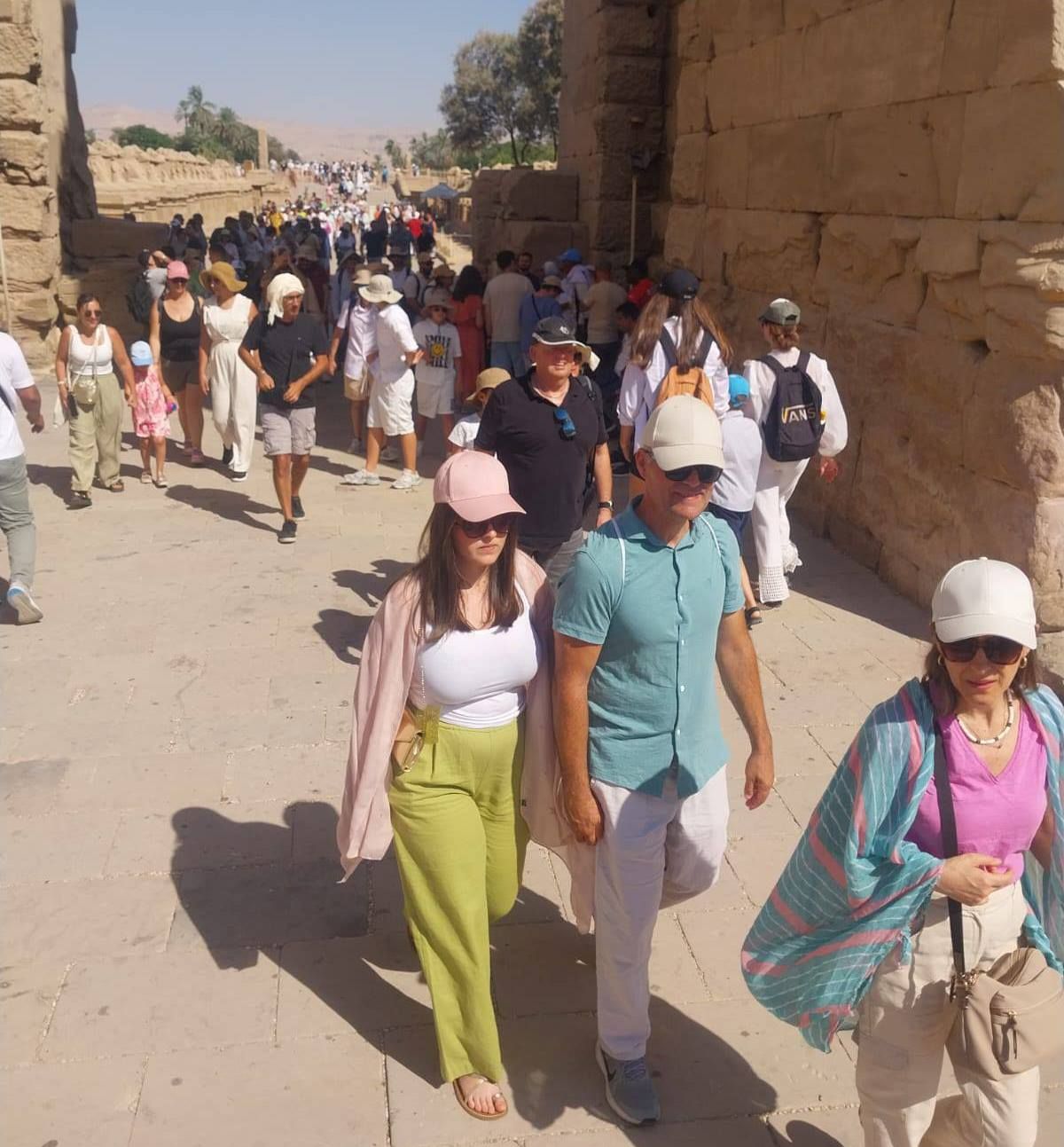 المقاصد الأثرية حول الأقصر كلمة السر في الجذب السياحى الكبير المقاصد الأثرية حول الأقصر كلمة السر في الجذب السياحى الكبير