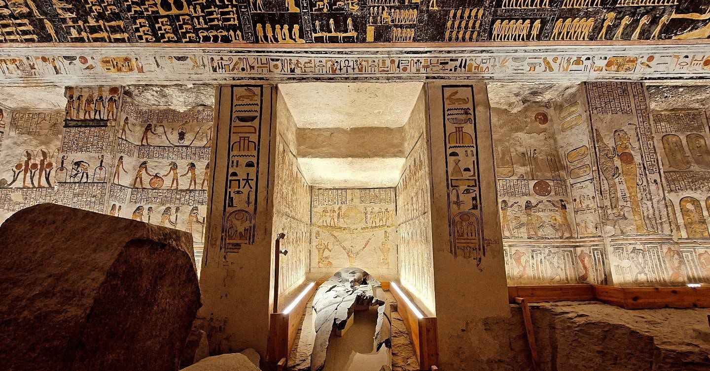 السحر فى المقابر منذ آلاف السنين فى غرب الأقصر السحر فى المقابر منذ آلاف السنين فى غرب الأقصر