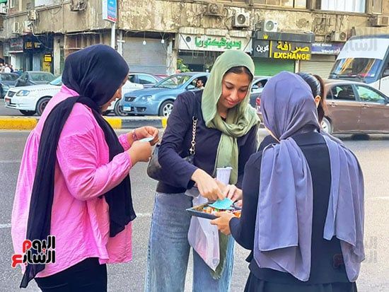 توزيع-حلوى-ورسائل-تحفيزية توزيع-حلوى-ورسائل-تحفيزية