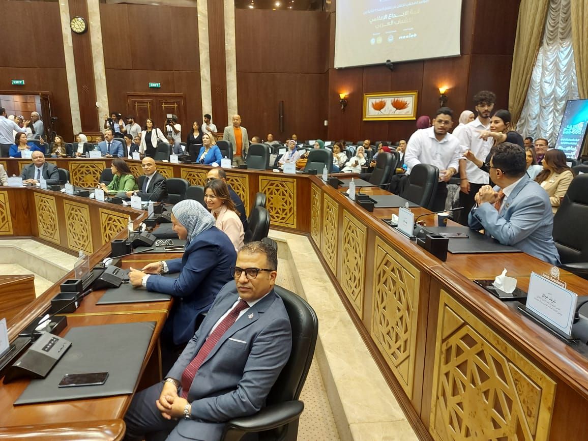 جانب من الحضور جانب من الحضور