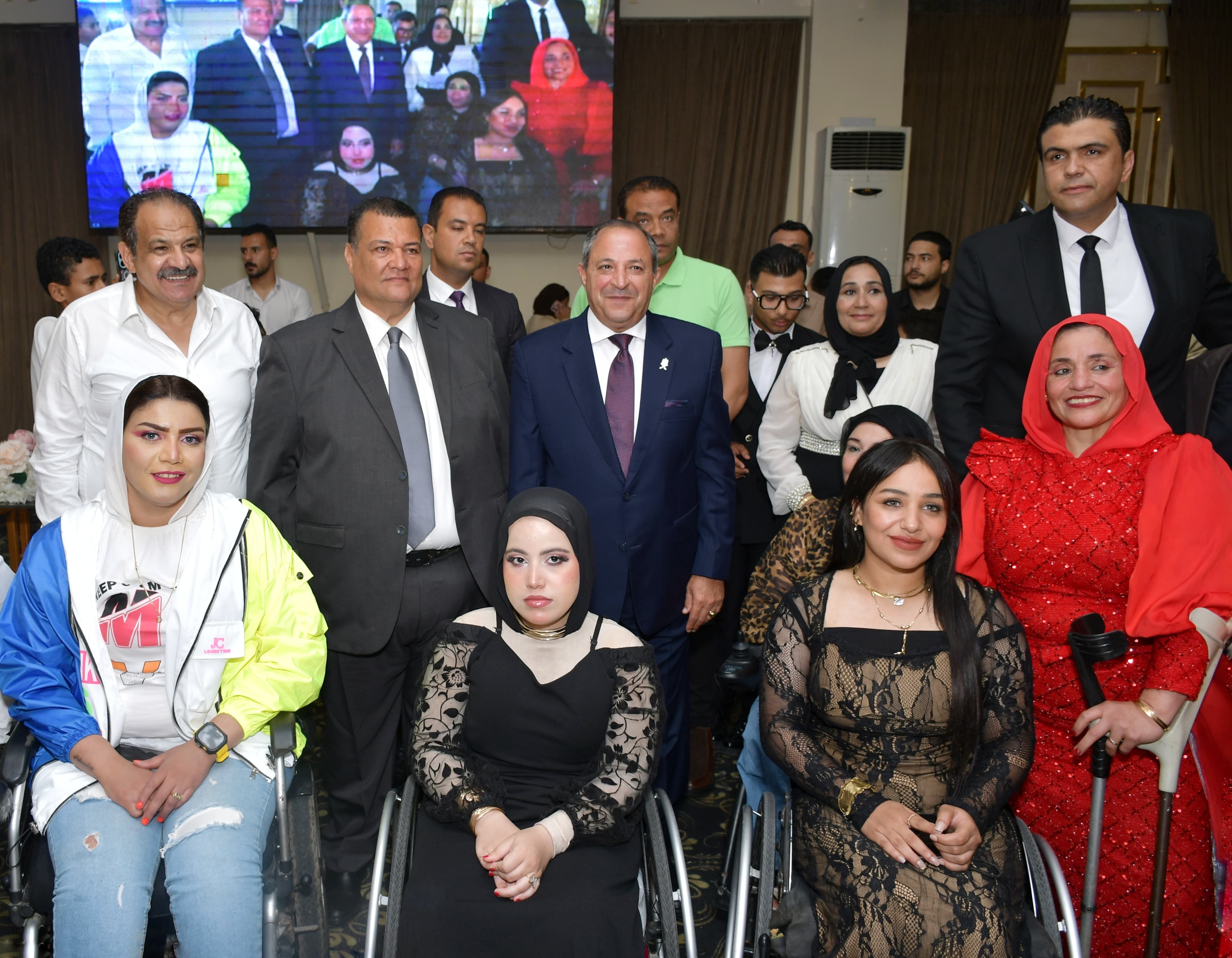 المحافظ وسط ذوي الهمم المحافظ وسط ذوي الهمم