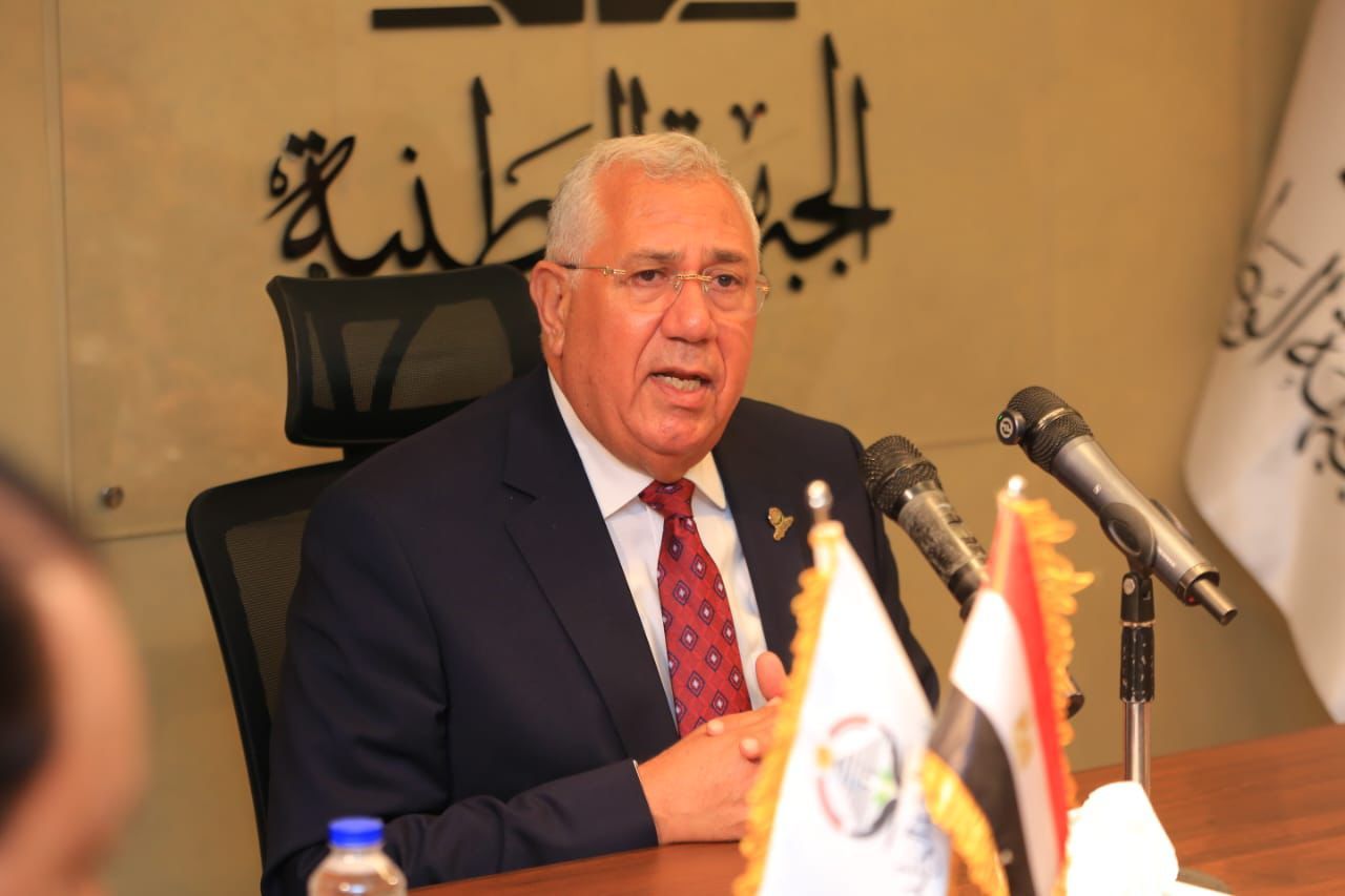 السيد القصير الأمين العام لحزب الجبهة الوطنية السيد القصير الأمين العام لحزب الجبهة الوطنية