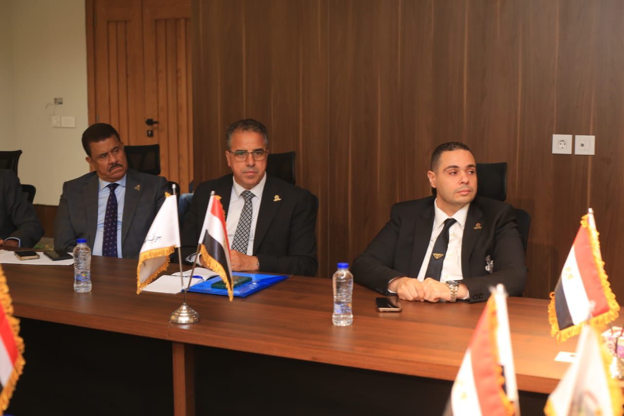 اجتماع حزب الجبهة الوطنية للإعداد لانتخابات مجلس الشيوخ (9) اجتماع حزب الجبهة الوطنية للإعداد لانتخابات مجلس الشيوخ (9)