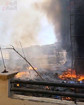 حريق فى دبى مول في الشيخ زايد (1) حريق فى دبى مول في الشيخ زايد (1)