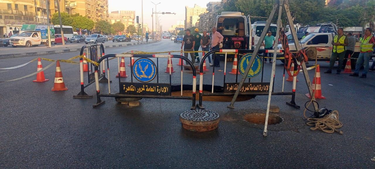 هبوط أرضي بميدان التجنيد (5) هبوط أرضي بميدان التجنيد (5)