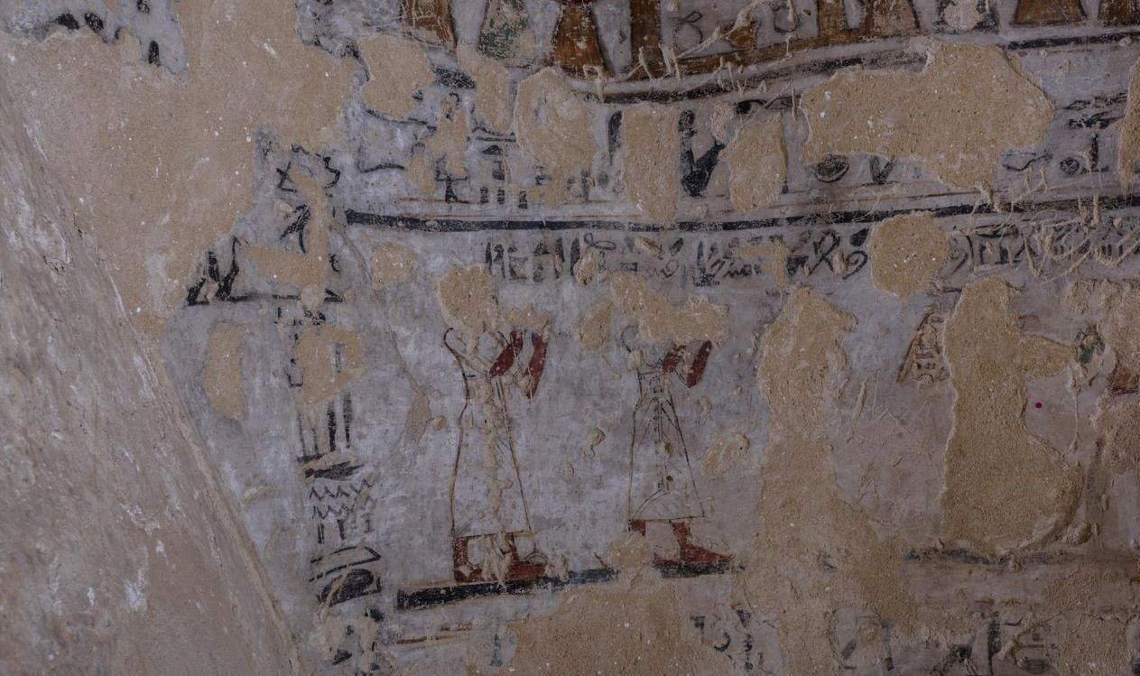 ترميم مقبرة الاخوين (1) ترميم مقبرة الاخوين (1)